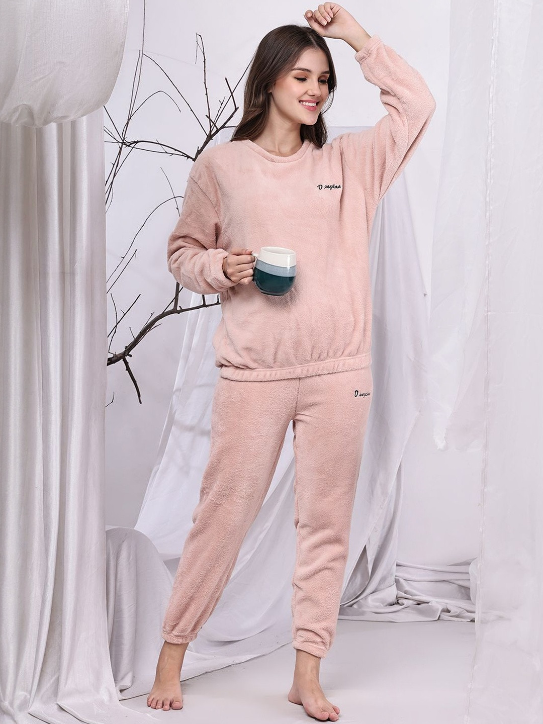 GRACIT Women Pullover & Joggers Winter Nightsuit Set