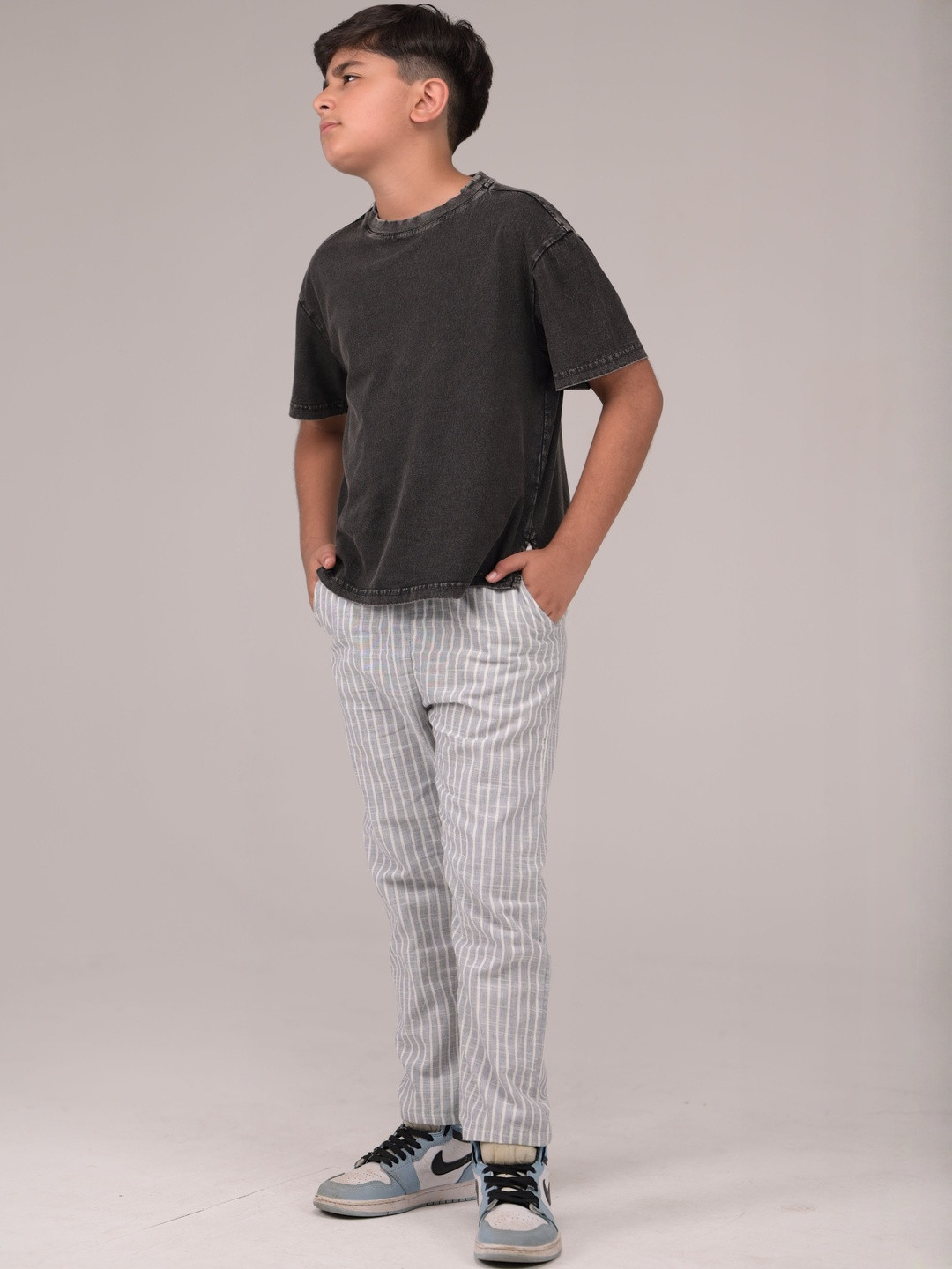 URBAN BUDS Boys Checked Stripes Double Cloth Jogger Cotton Trousers
