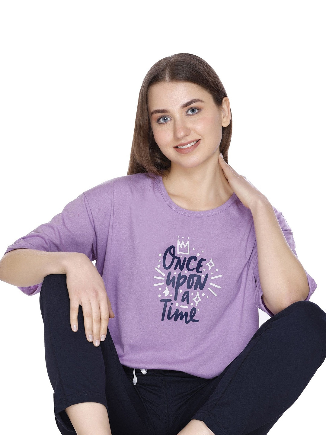 AMAHA FASHIONS Women Typography Printed Drop-Shoulder Sleeves T-shirt