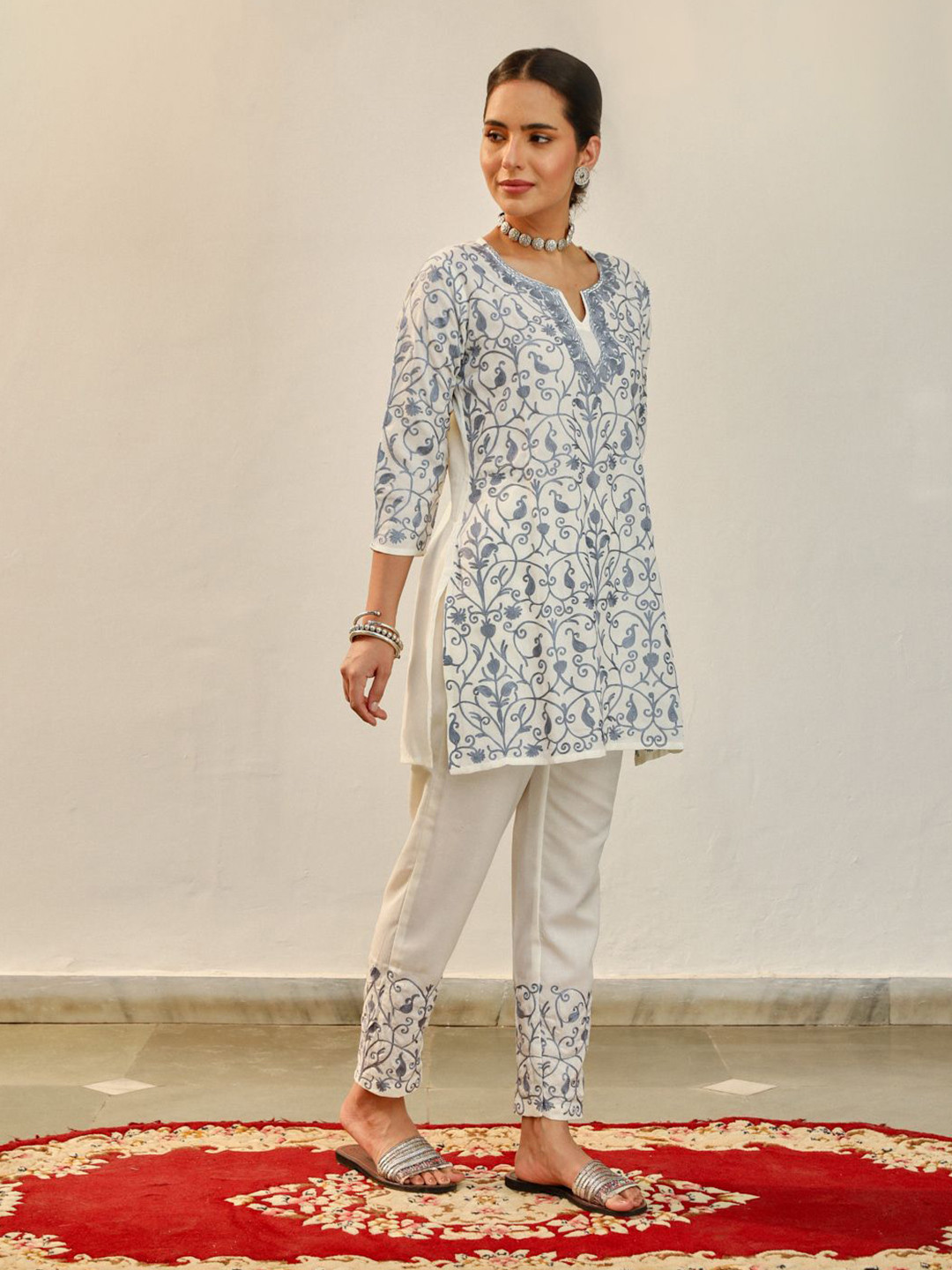 House Of Chikankari HOC Crafts 2 Pcs Aari Embroidered Cotton Solid Co Ords Set
