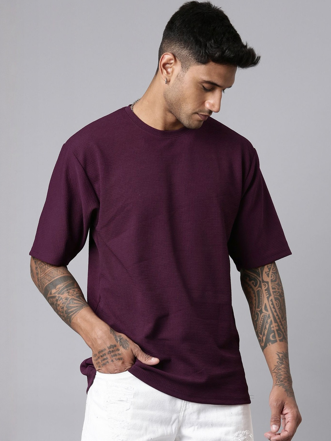 LEWEL Men Solid Round Neck Oversized T-shirt