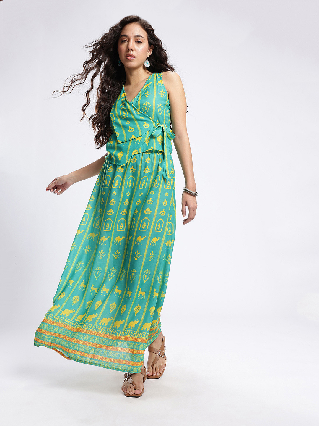 fusion by glitchez Indie Conversation Printed Top with Skirt Co-Ords