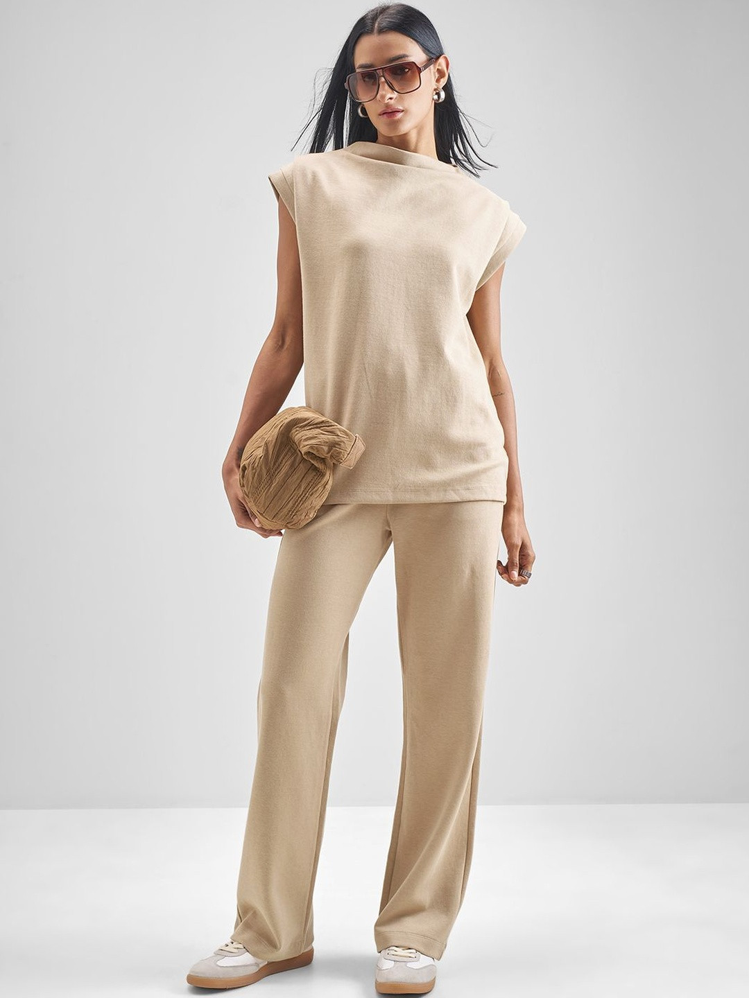 Street By Tokyo Talkies Women Solid Cotton Extended Shoulder Sleeveless Top