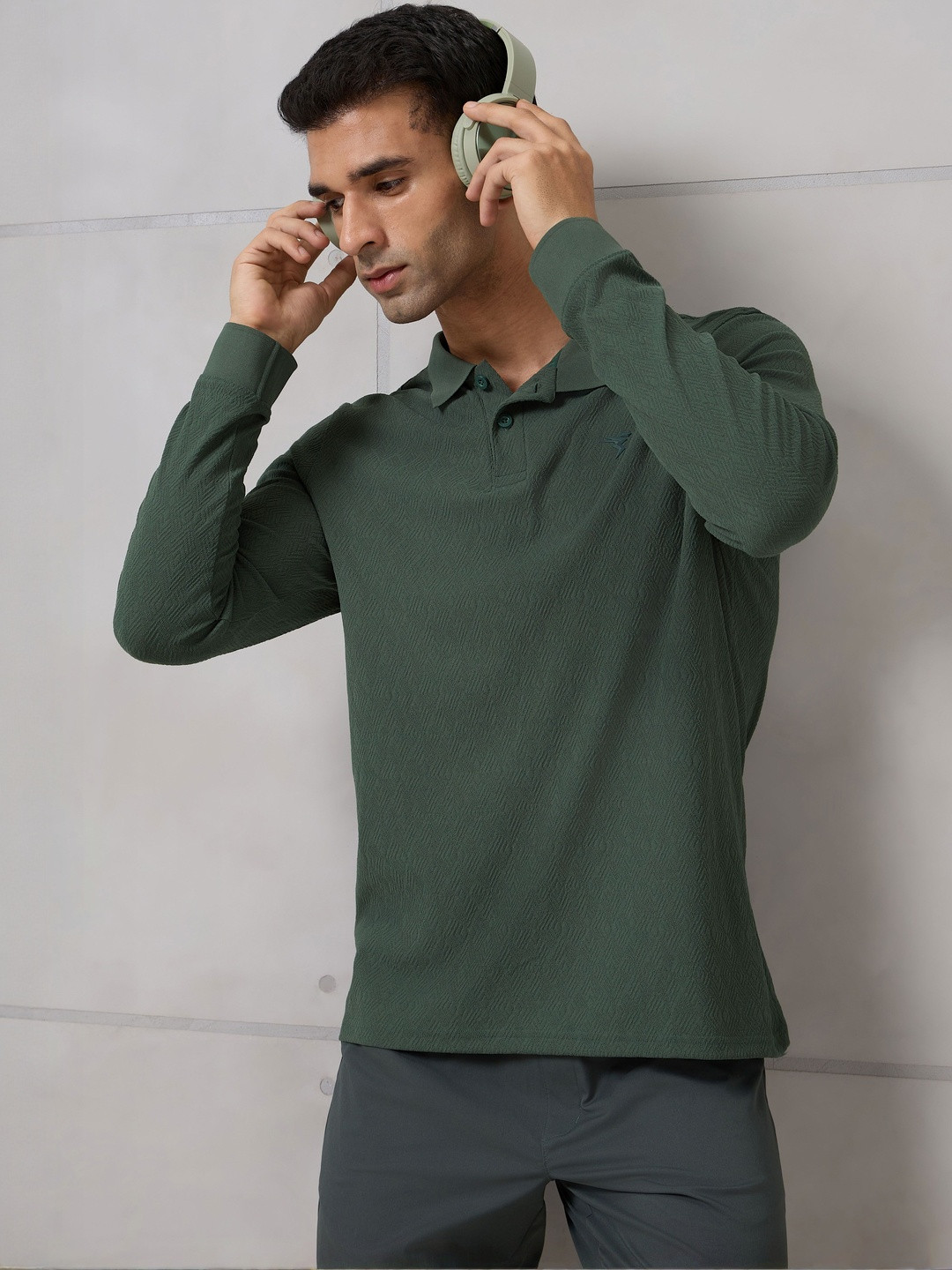 Technosport Men Self Design Polo Collar Anti Static Slim Fit T-shirt