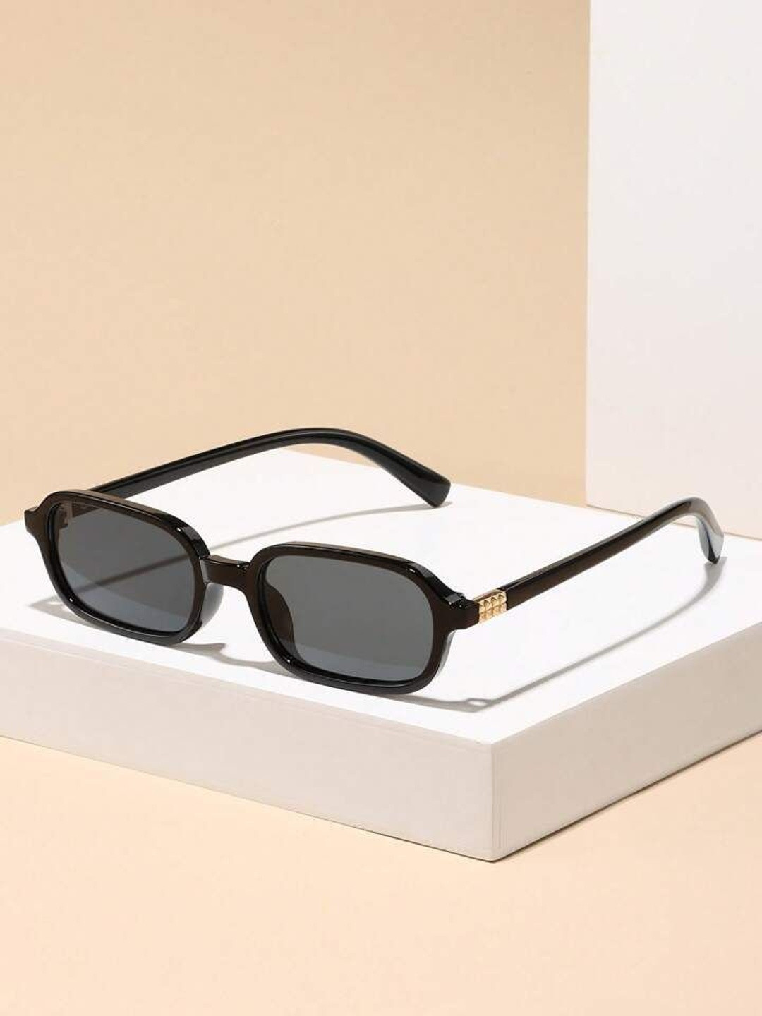 IFLASH Unisex Black Lens & Black Rectangle Sunglasses with