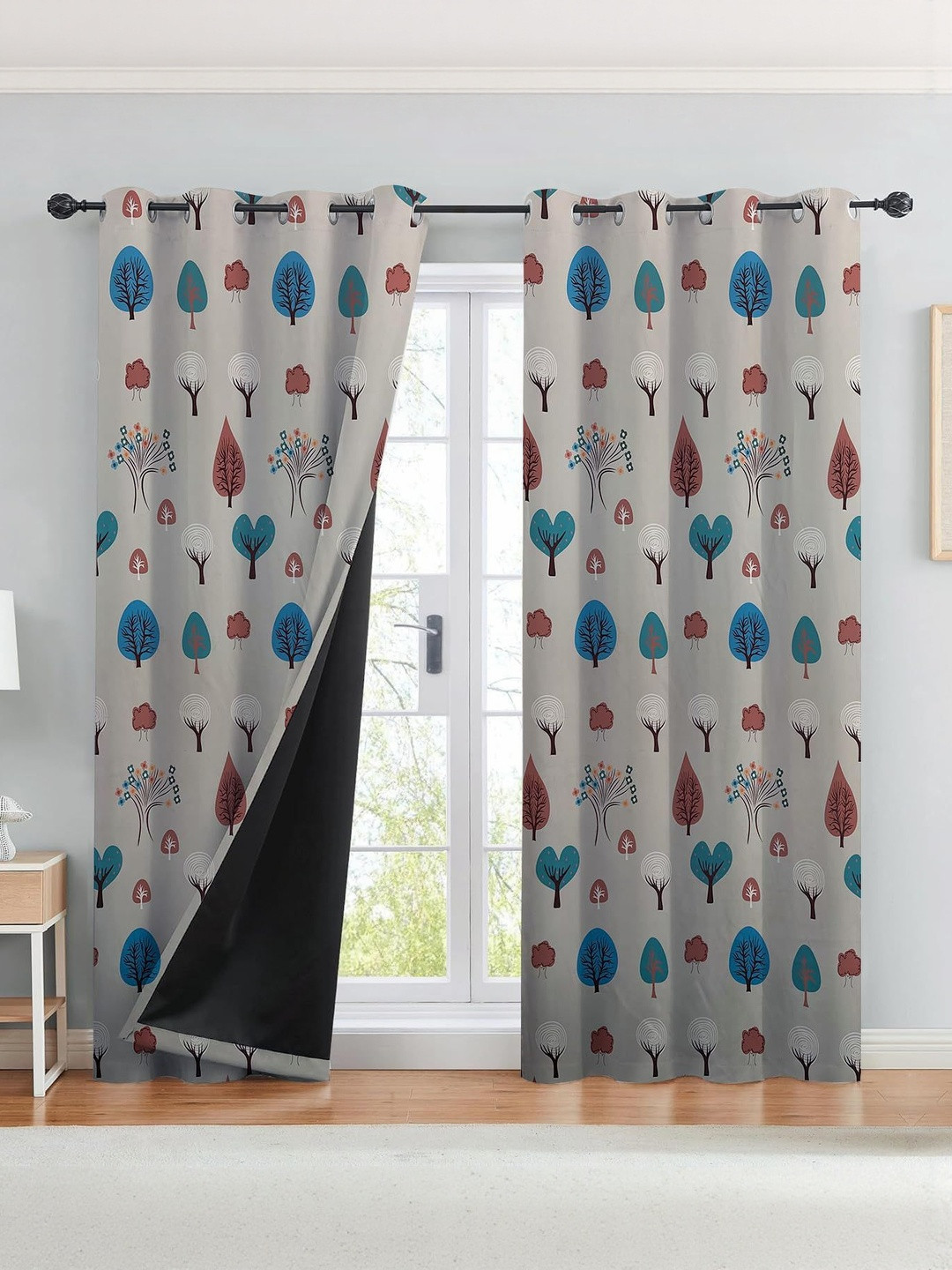 BFAM White Floral Polyester Thermal Insulated 2 Pieces Window Black Out Eyelet Curtains
