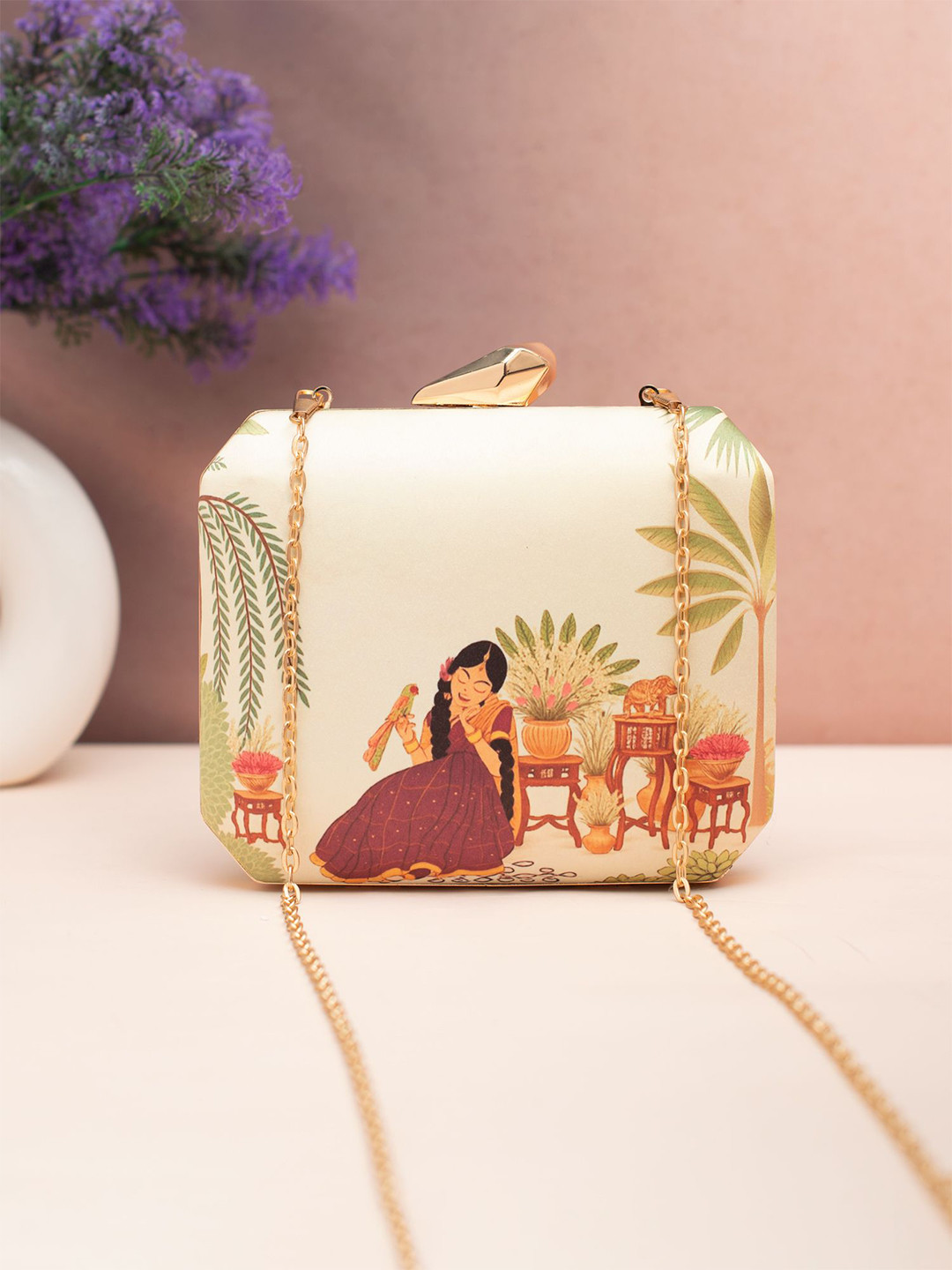 ARTKLIM Vintage Courtyard Printed Box Clutch
