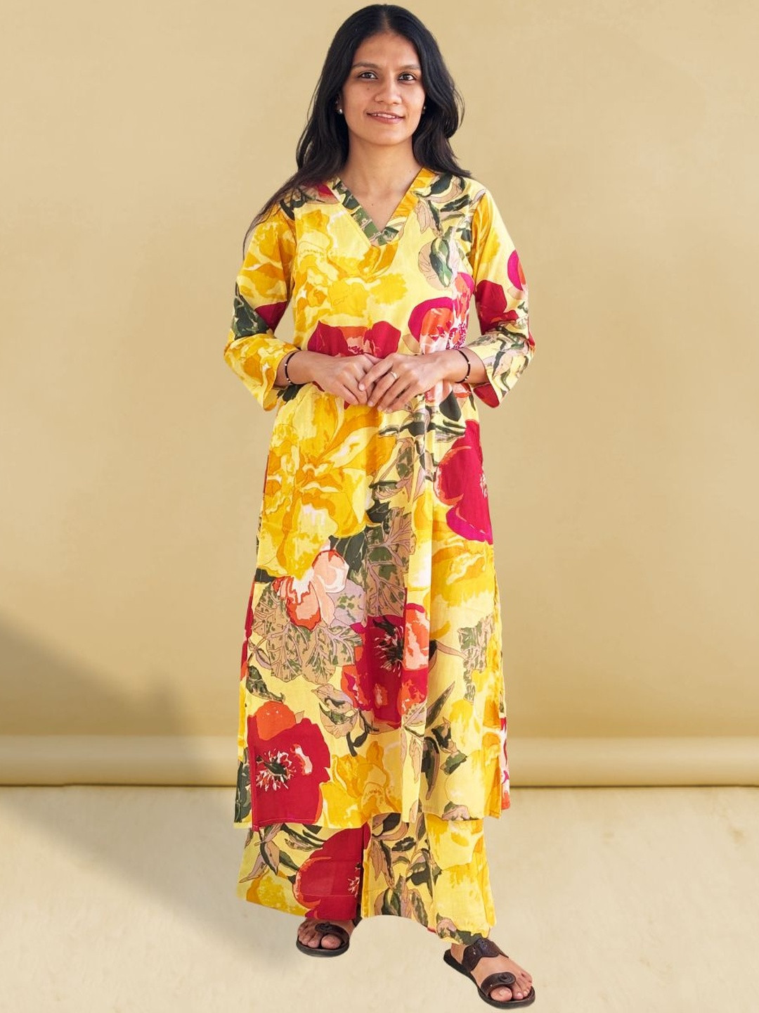 Ekaa Vastra Floral Printed V-Neck Pure Cotton Straight Kurta With Palazzos