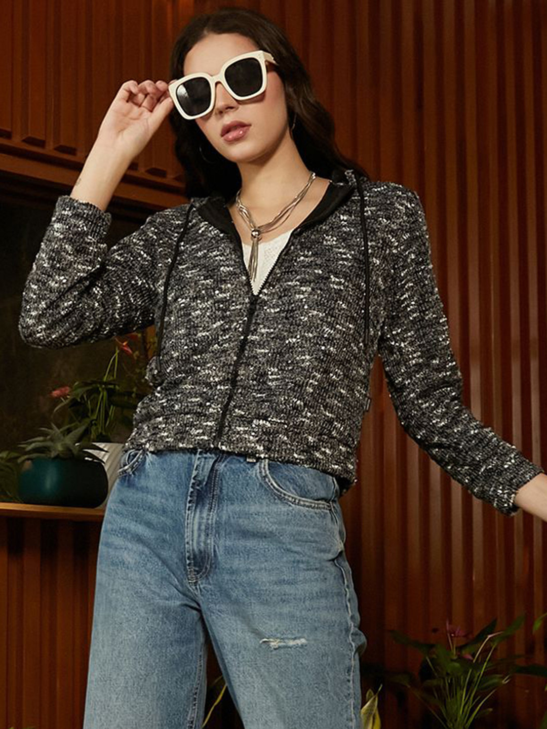 Campus Sutra Women Printed Hooded Long Ribbed Hemline Sleeves Sweatshirt