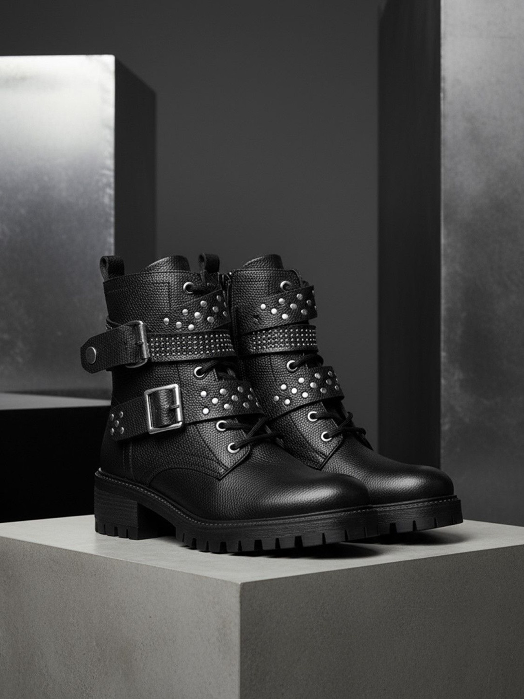 EZOK Women Round Toe Casual Comfortable Boots