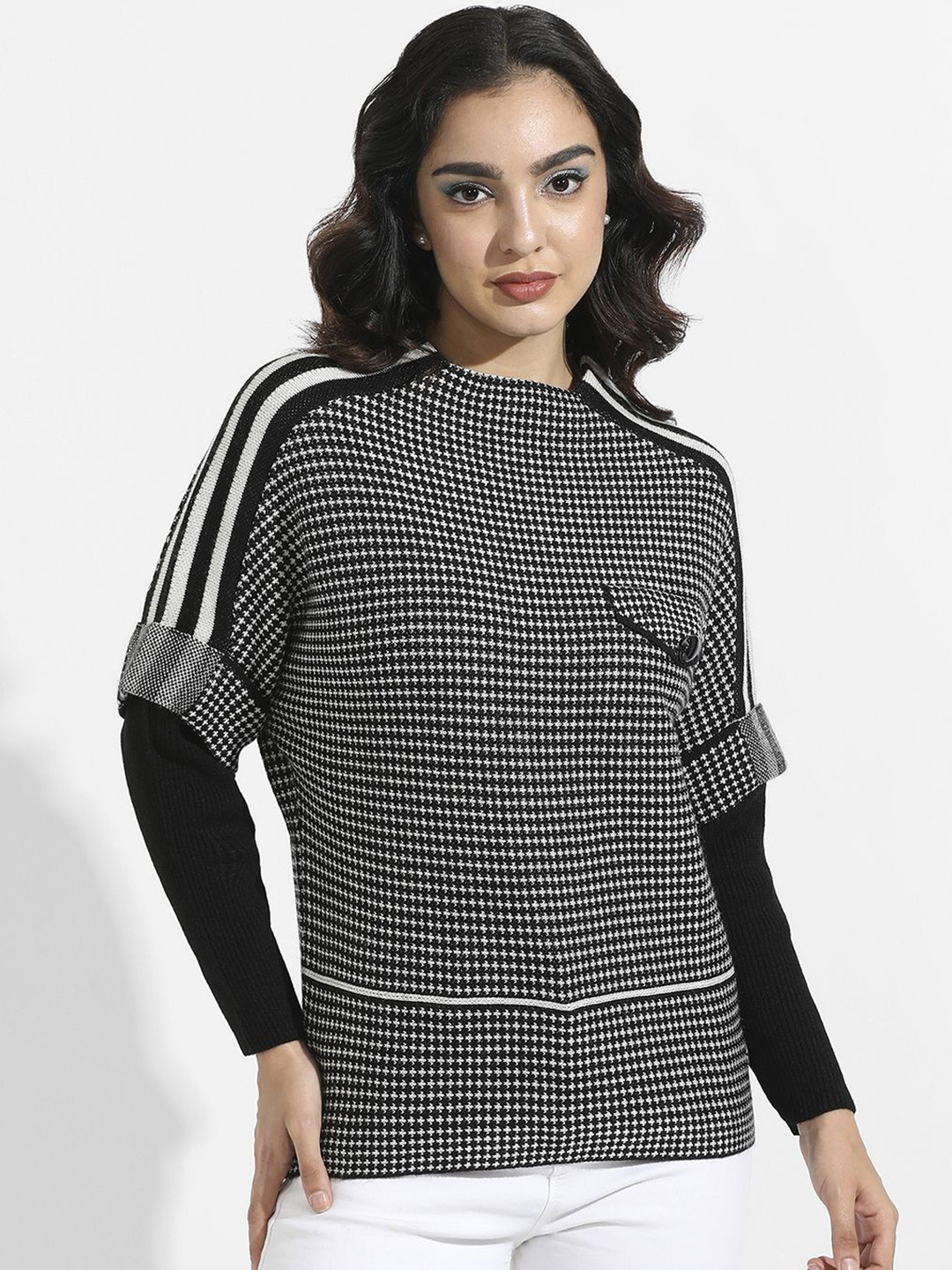 Campus Sutra Women Check-Jacquard Knit Round Neck Full Sleeves Pullover Sweater