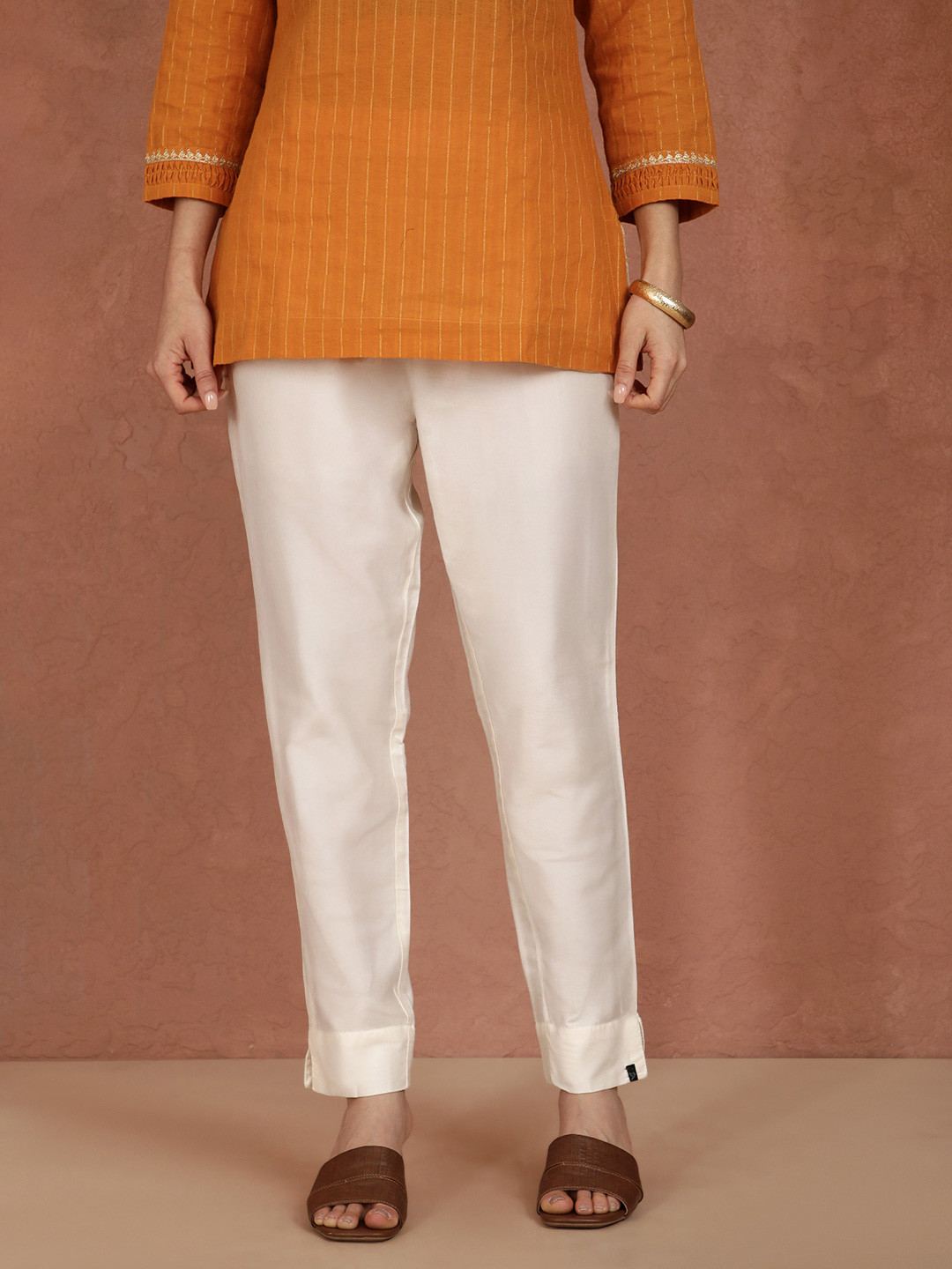 TWIN BIRDS Women Mid-Rise Solid Metallic Straight Pants with Functional Pockets