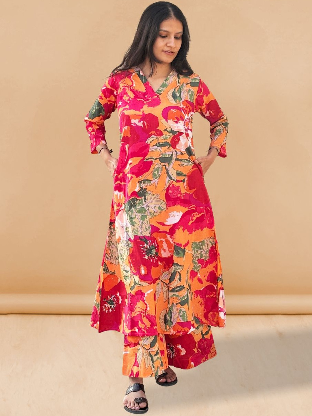 Ekaa Vastra Floral Printed V-Neck Pure Cotton Straight Kurta With Palazzos