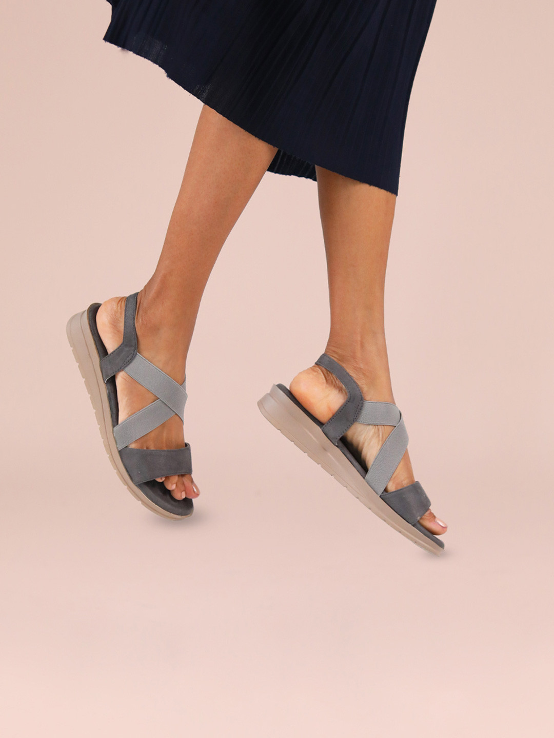 Monrow Grey Colourblocked Suede Wedge Sandals