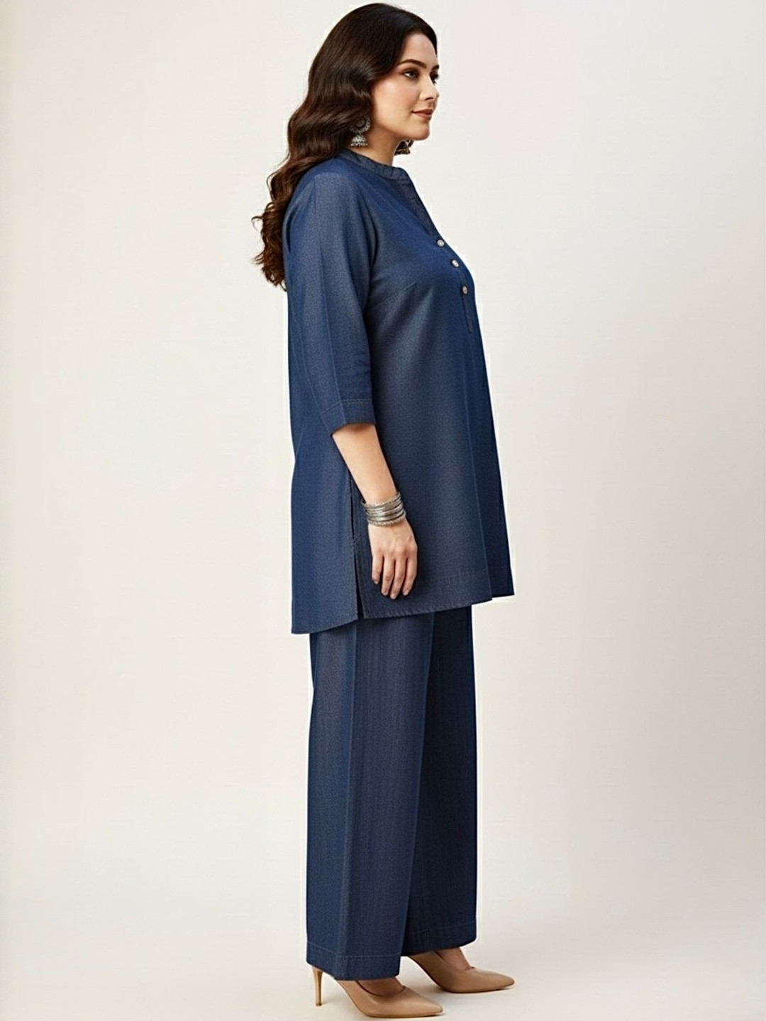 TRUE SISTERS Linen V-Neck Kurta With Trousers