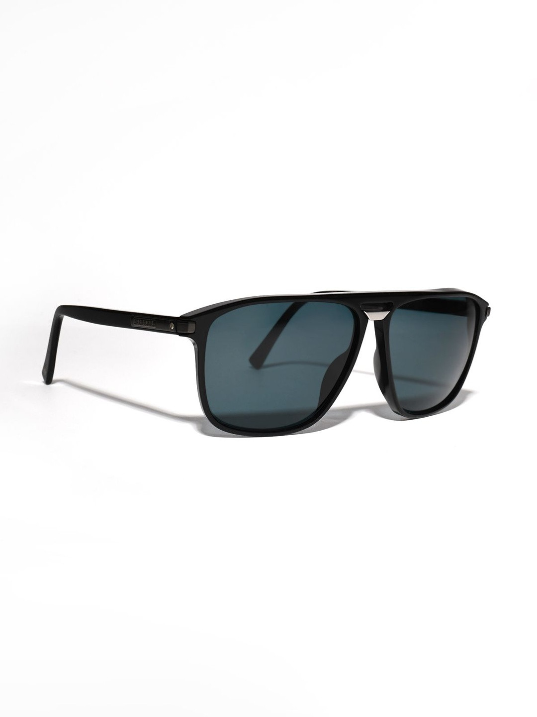 Chopard Men Aviator Oval Sunglasses With Polarised And UV Protected Lens