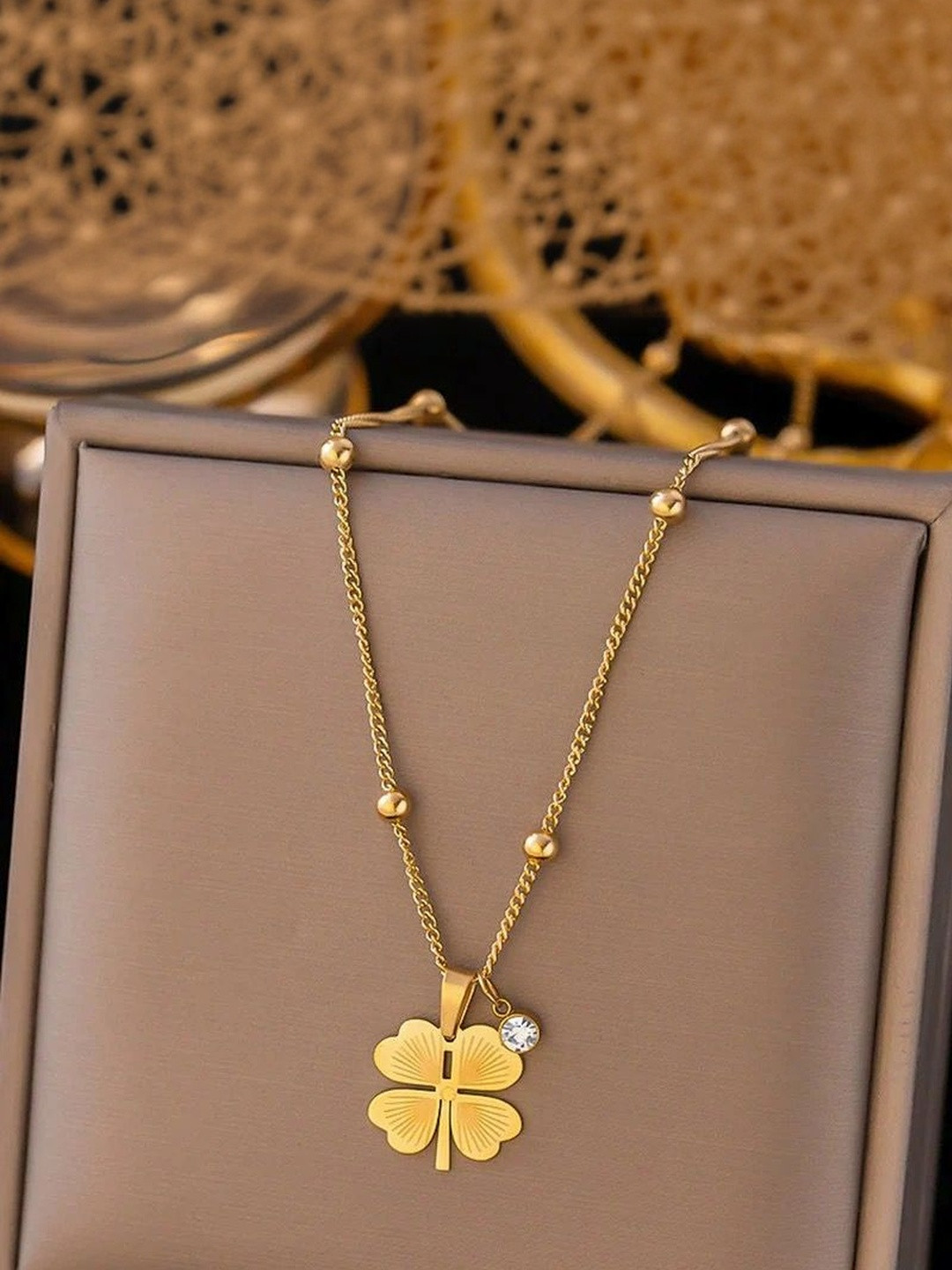 MODE & MINIMAL Stainless Steel Gold-Plated Crystal Studded Minimal Necklace