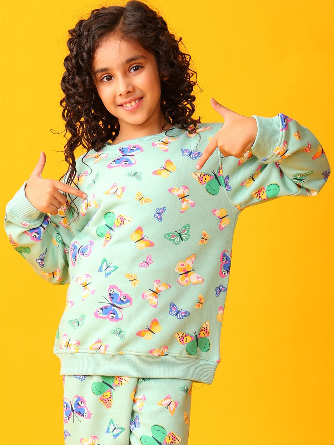Anthrilo Girls Butterfly Printed Fleece Round Neck Pullover Sweatshirt