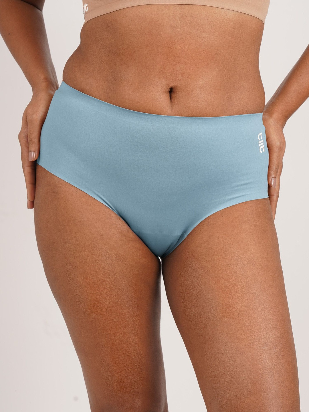 Tilt Women Pack Of 6 Mid-Rise Seamless Hipster Briefs