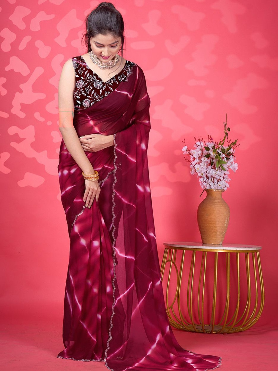 A.V.M. SILK MILLS Tie and Dye Beads and Stones Scallop Border Maheshwari Saree