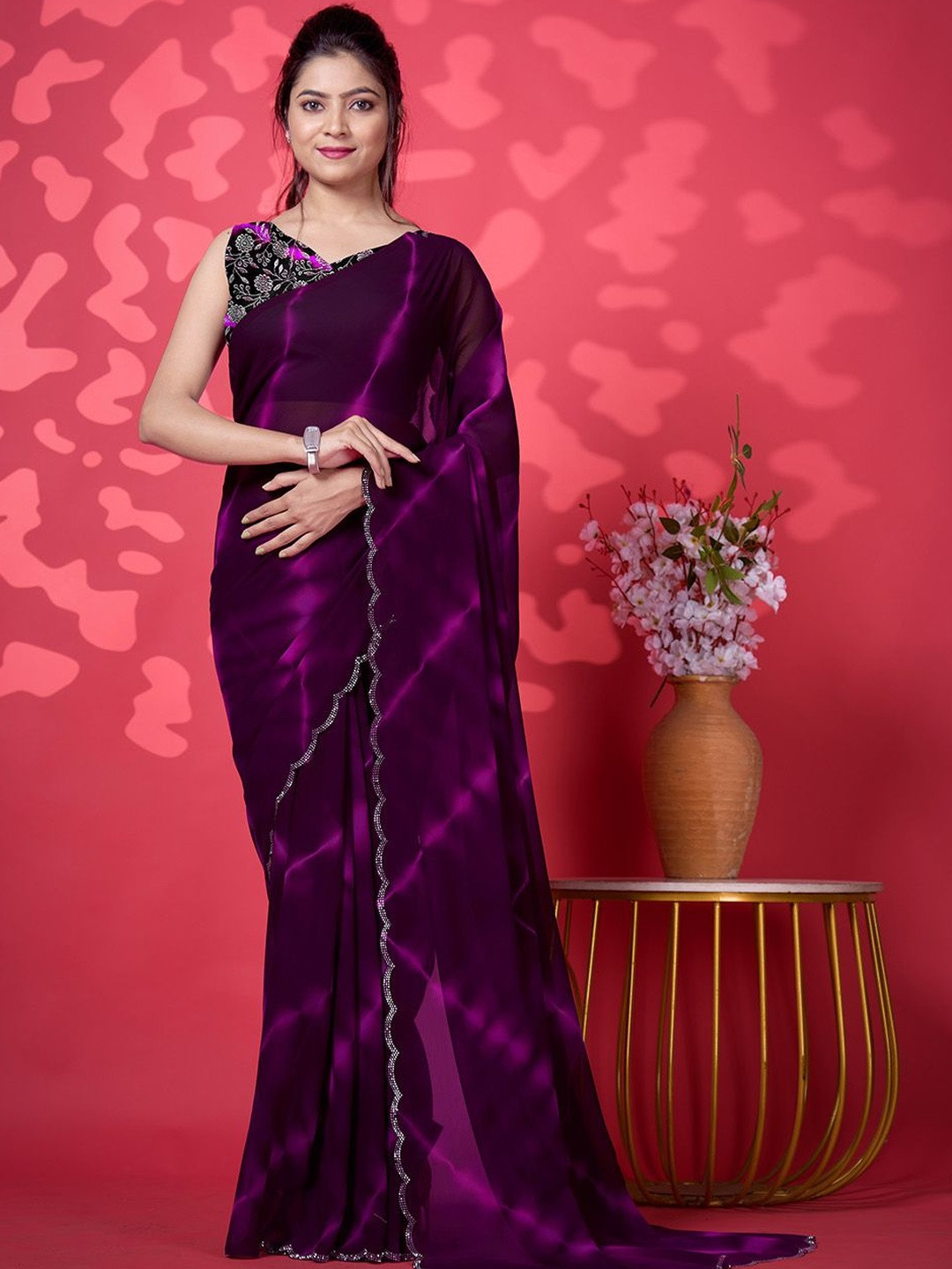 A.V.M. SILK MILLS Tie and Dye Sequinned Art Silk Maheshwari Saree