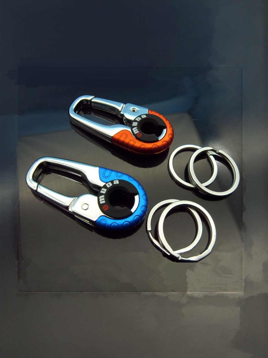 omuda Set Of 2 Textured Metal Key Chains