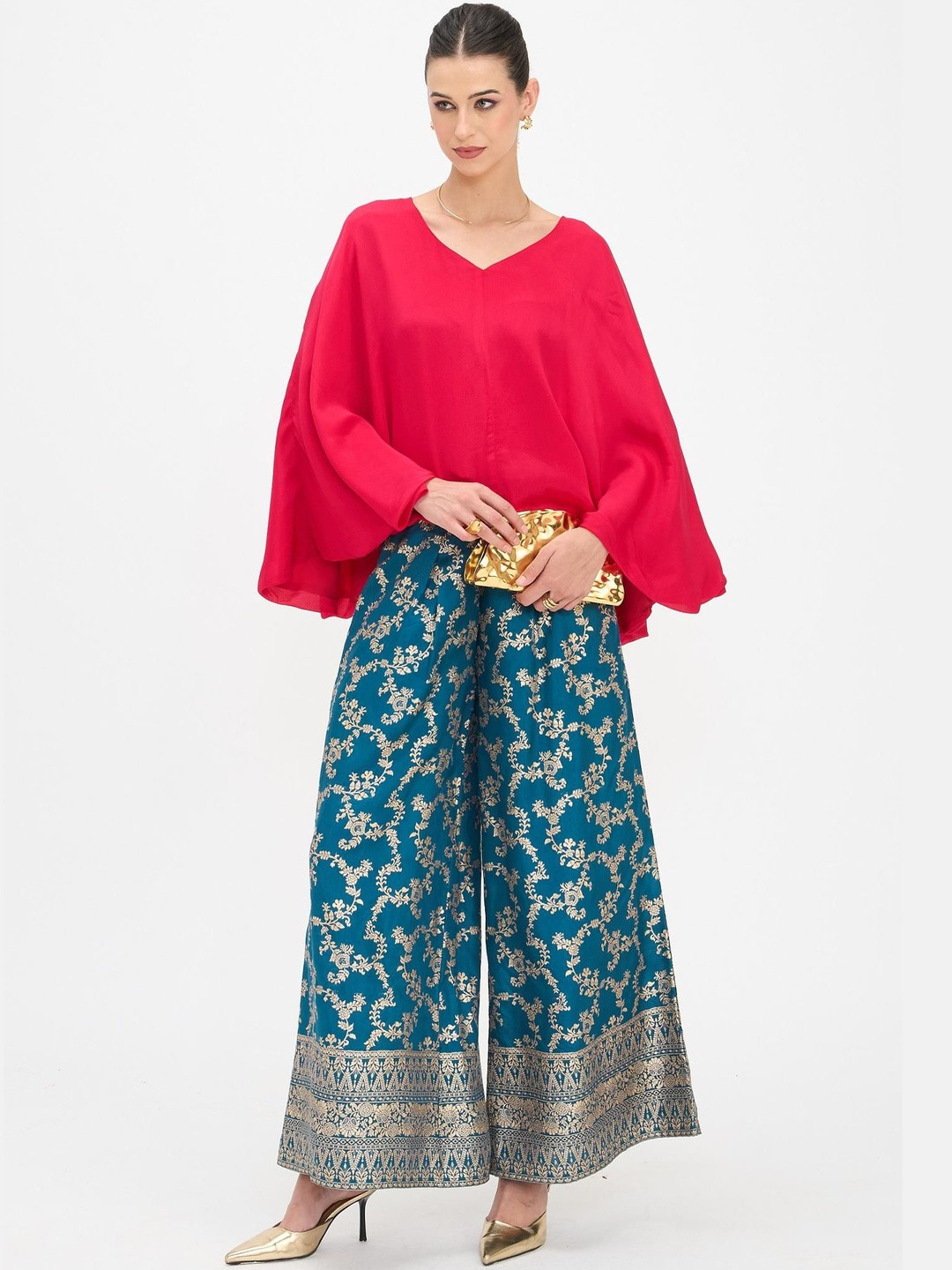 Virgio Women Solid Viscose V-Neck Flutter Sleeves Poncho Tops