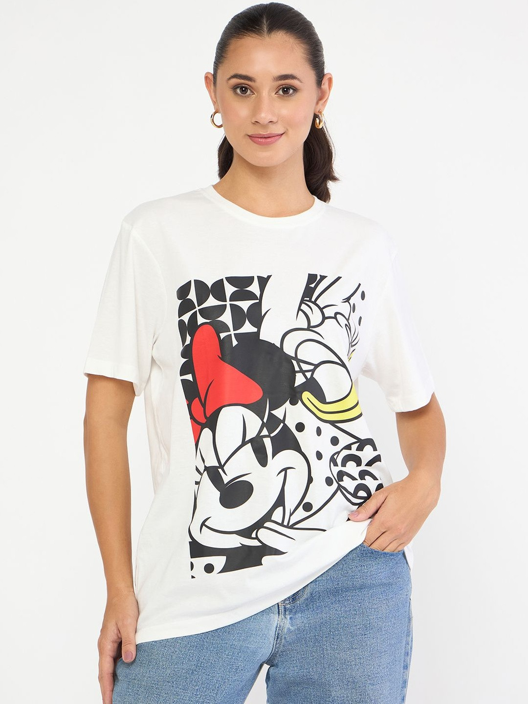 Wear Your Mind Mickey Mouse Family Printed Pure Cotton Oversized T-shirt