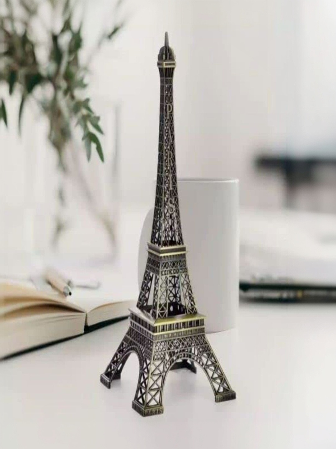 DOOZIE GIFTS Bronze Metallic Finish Curio Showpiece