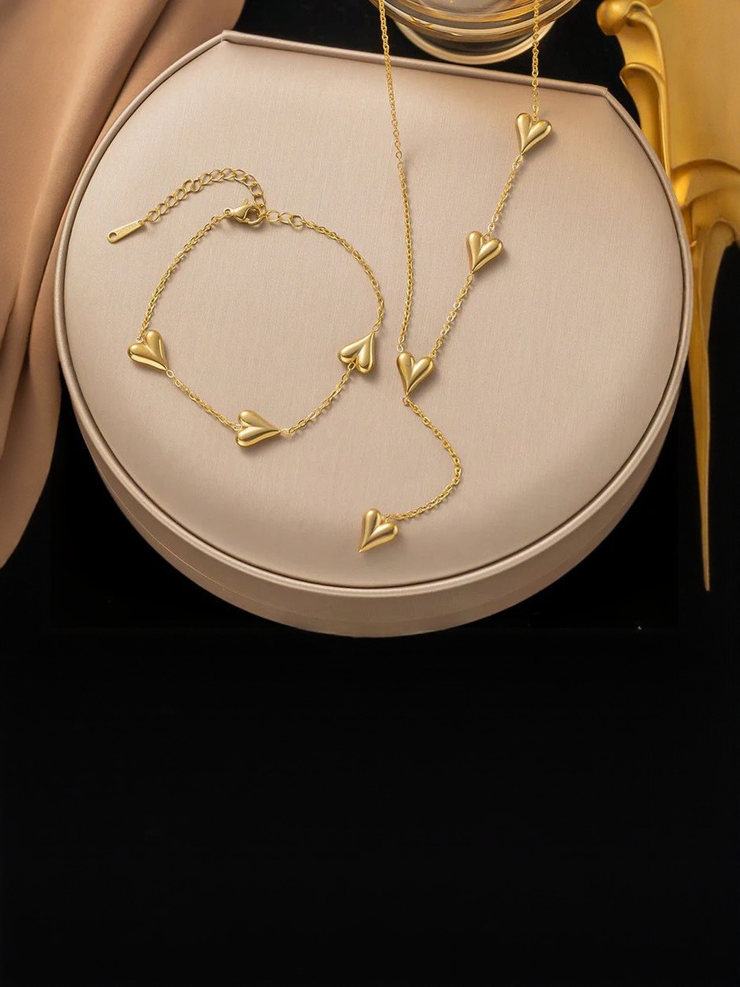 MODE & MINIMAL 18K Gold-Plated Stainless Steel Heart Charm Jewellery Set