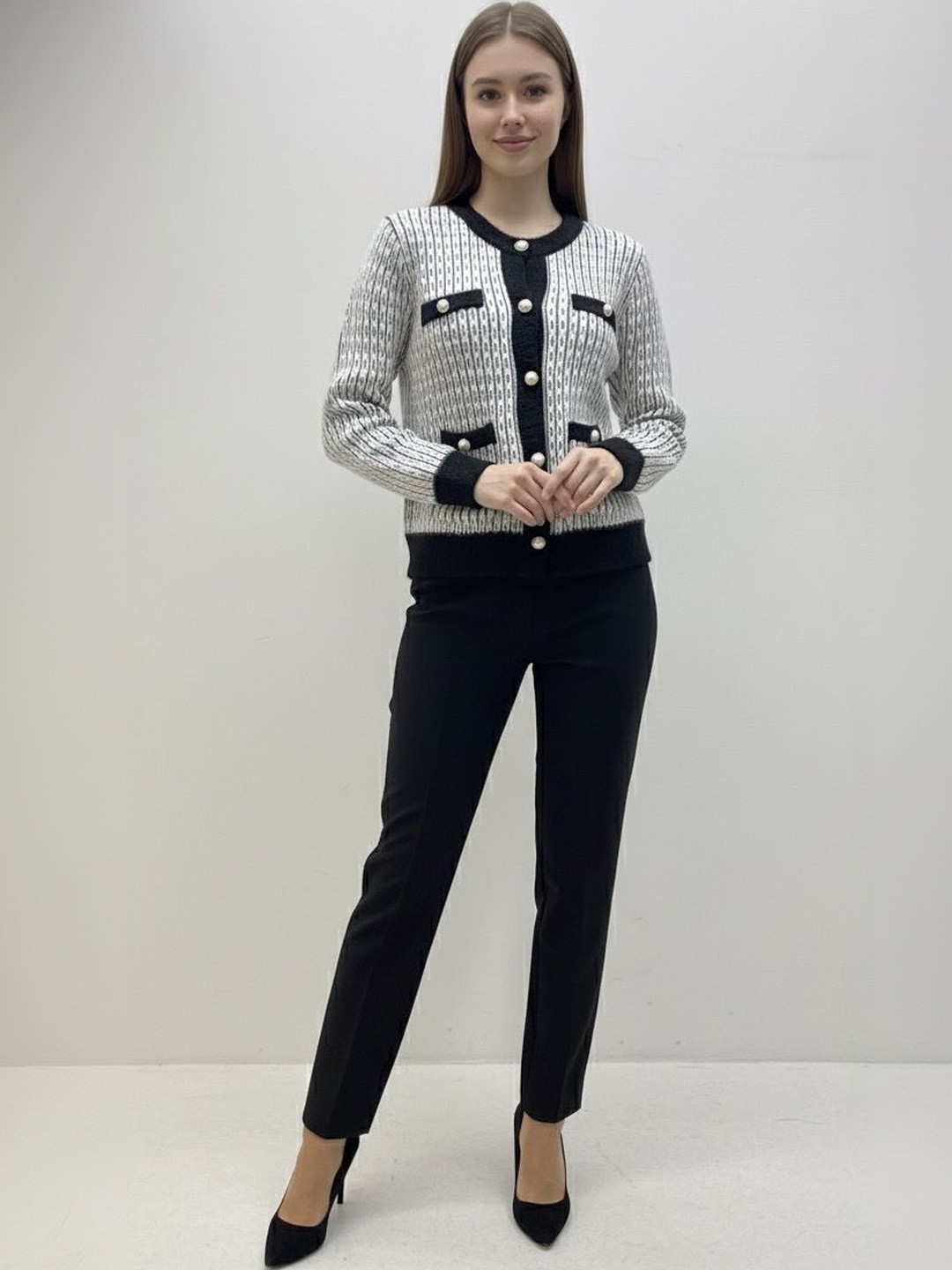 Hallinton Women Abstract Self Design Monochrome Cardigan