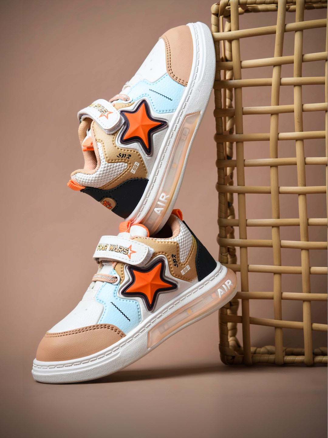 KATS Girls Star Wars Colourblocked Sneakers