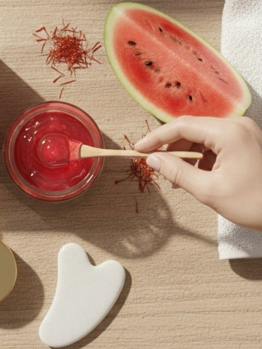 luxova Face Pack With Watermelon & Saffron - 50 ml