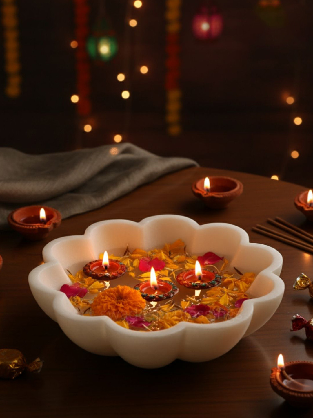 Swadeshi Blessings White Scalloped Marble Decorative Bowl 22.86cm