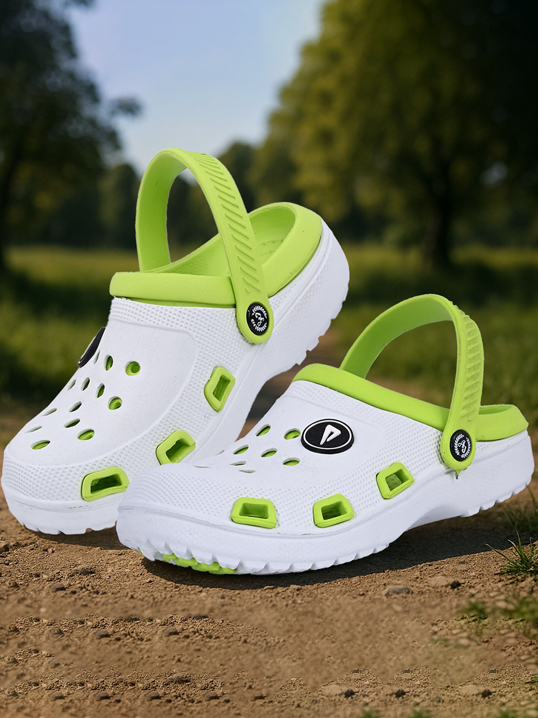 IMPAKTO Men Classic Casual Clogs