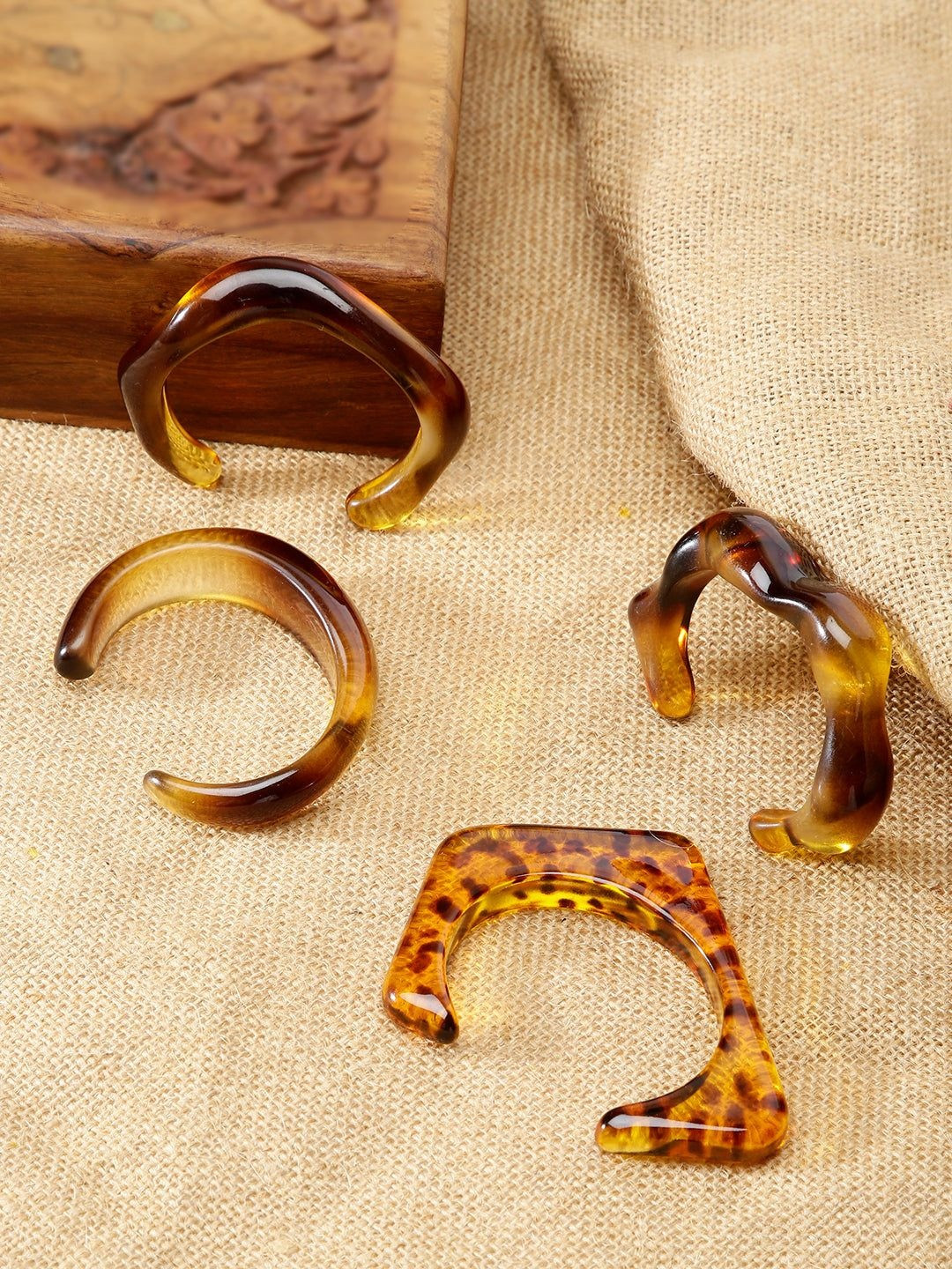 Niska Women Set Of 4 Rasin Bracelets