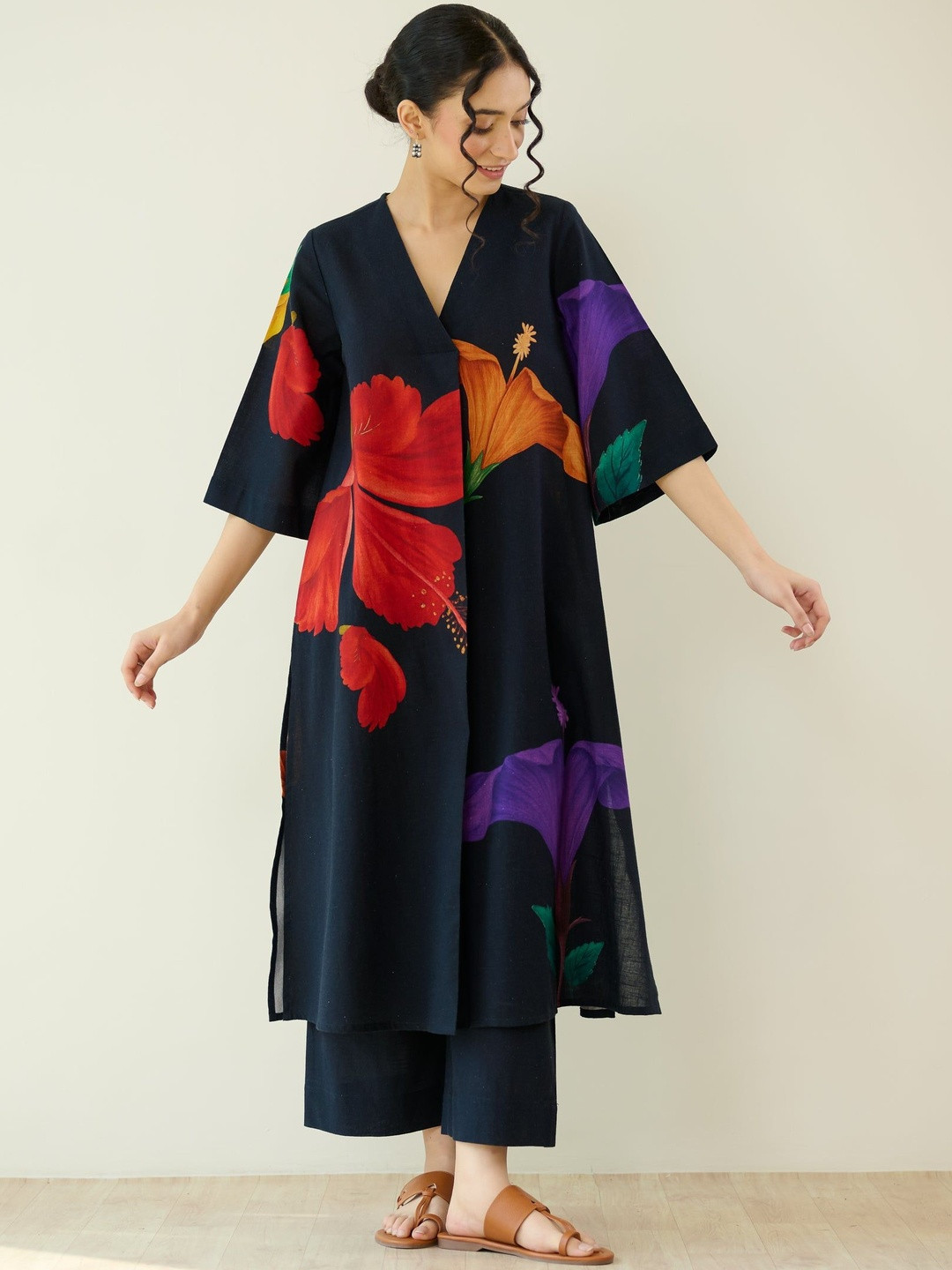 Rustorange Women Hibiscus Floral Printed Pure Cotton Straight Kurta with Palazzos