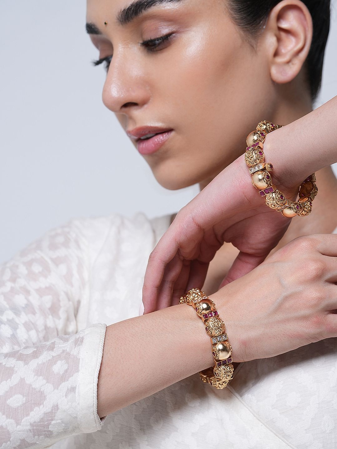 CAO Jewellery Set Of 2 Artificial Stones Studded Polished Bangles