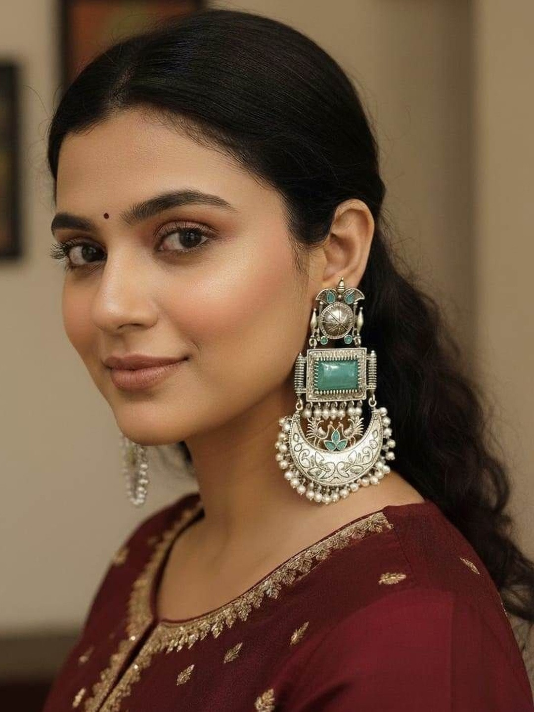 Jeweltos Silver-Plated Cats Eye Studded & Pearls Beaded Crescent Shaped Drop Earring