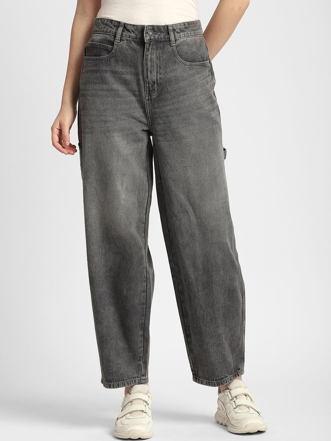 R&B Women Relaxed Fit Mid-Rise Light Fade Coated Jeans