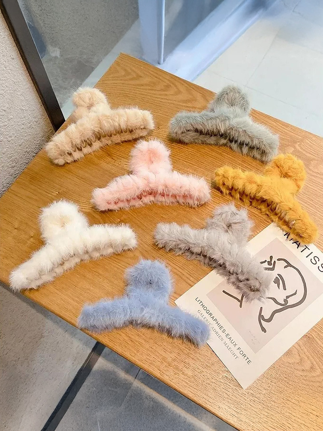 HANDBAG COLLECTION Women Fur Tic Tac Hair Clip