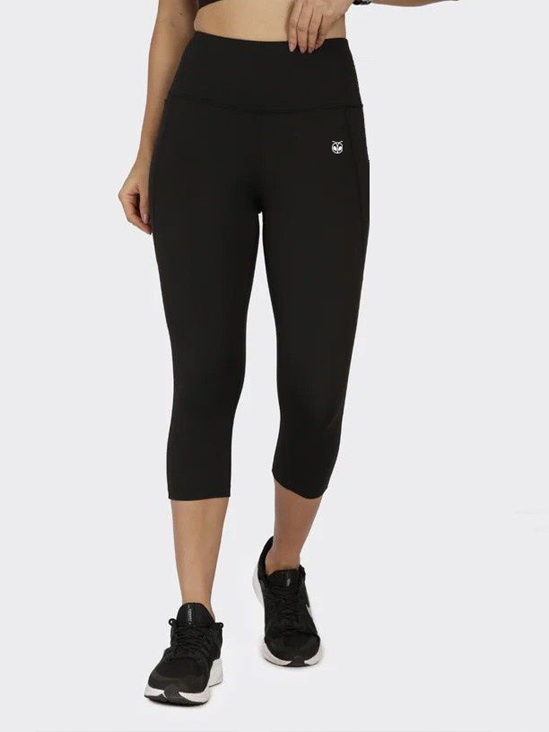 STREET BUGS Women Tight Fit High-Rise Sports Capris