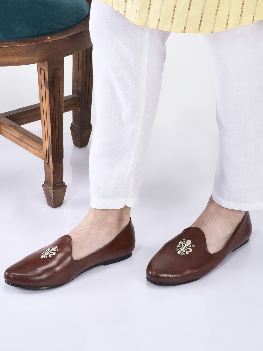 FAUSTO Boys Pointed Toe Lightweight Mojaris