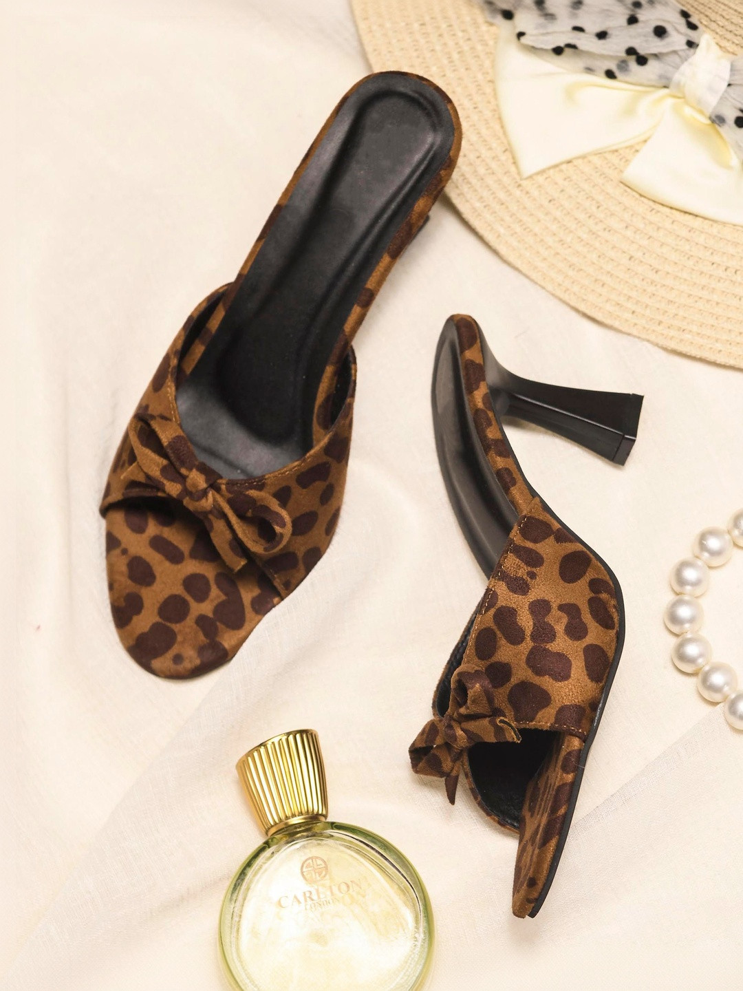 Froh Feet Printed Kitten Sandals