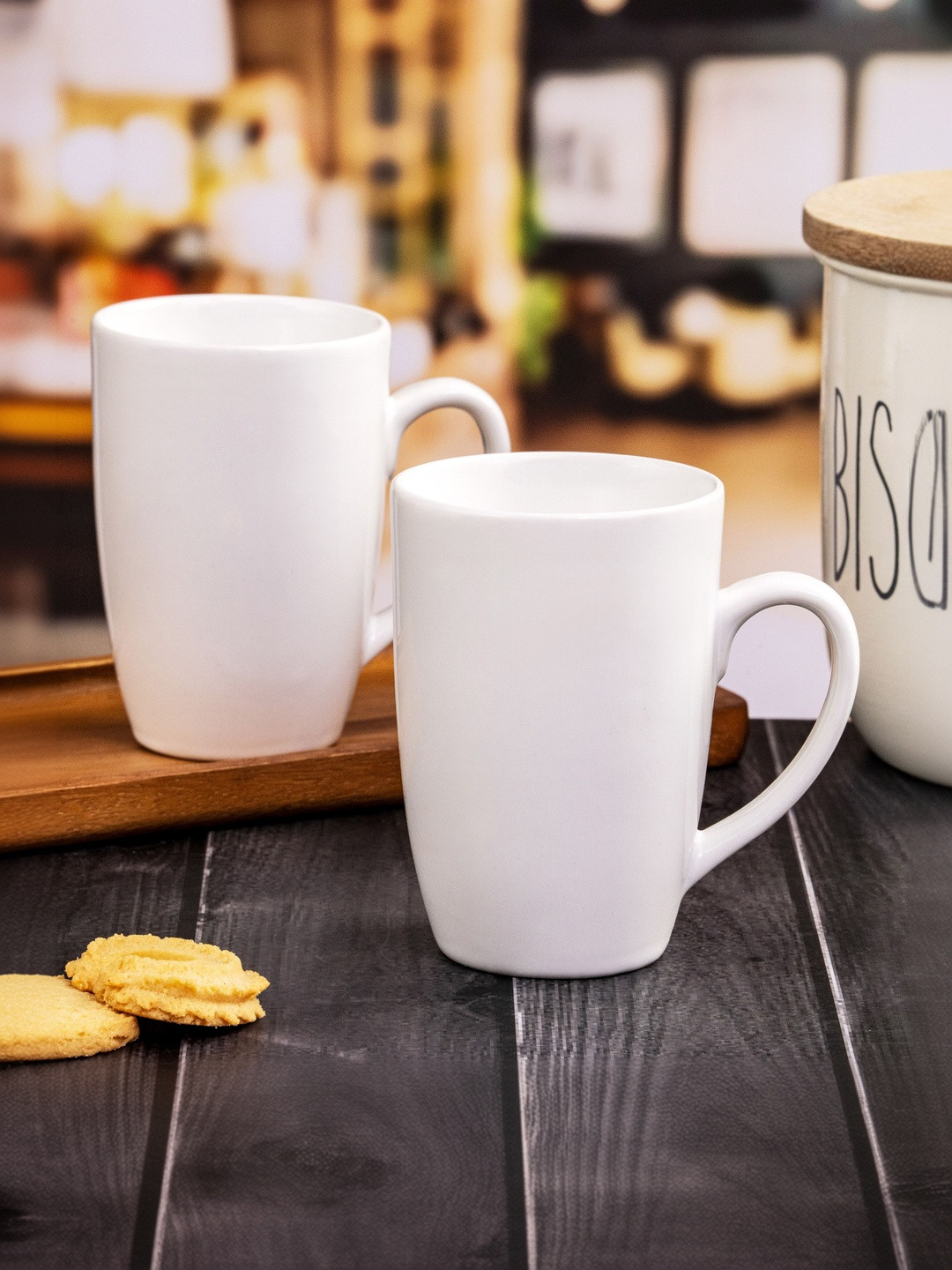 Roxx White Solid Porcelain Glossy Mugs Set of Cups and Mugs