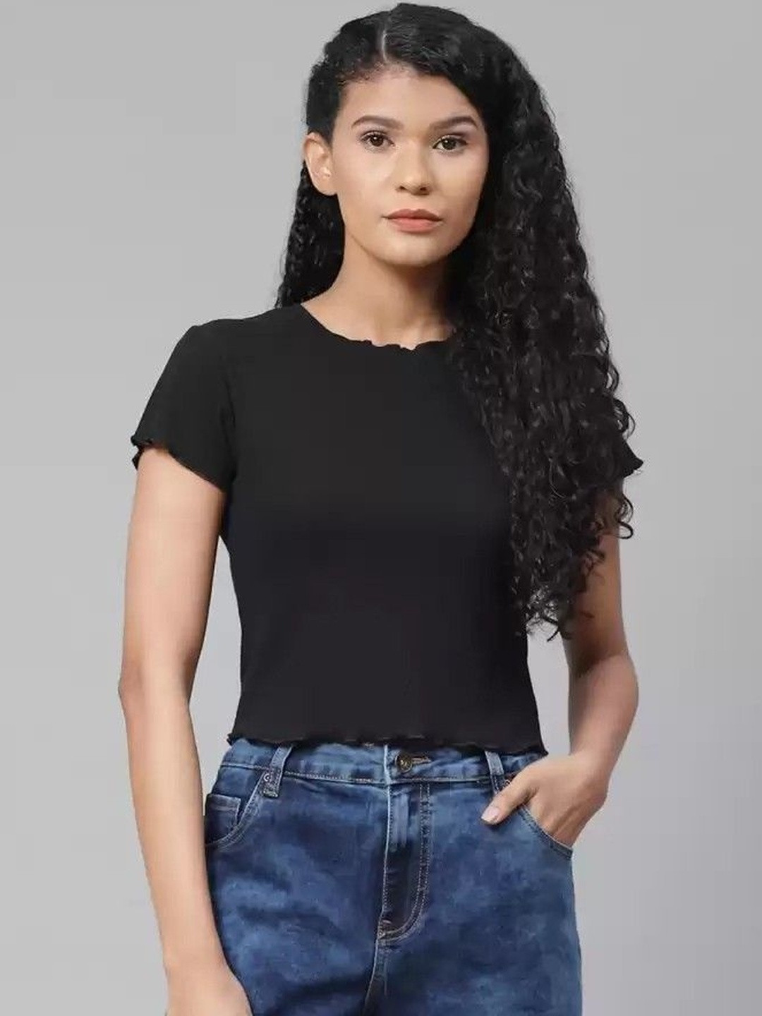 Absorbing Round Neck Short Sleeves Ruffles Crop Top