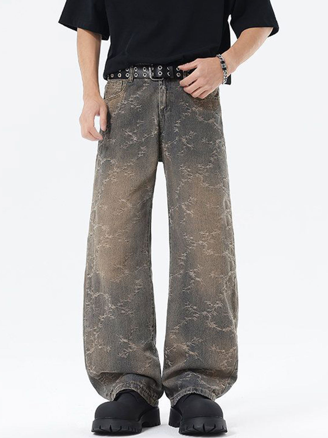 StyleCast x Revolte Men Mid-Rise Light Fade Applique Jean - Image 1