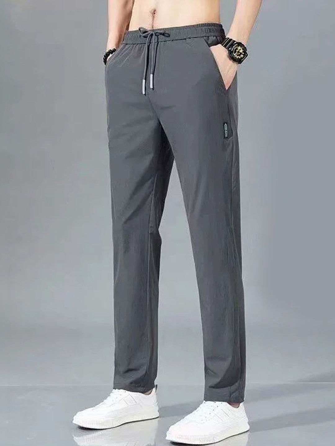 StyleCast Men Relaxed Fit Mid-Rise Trouser