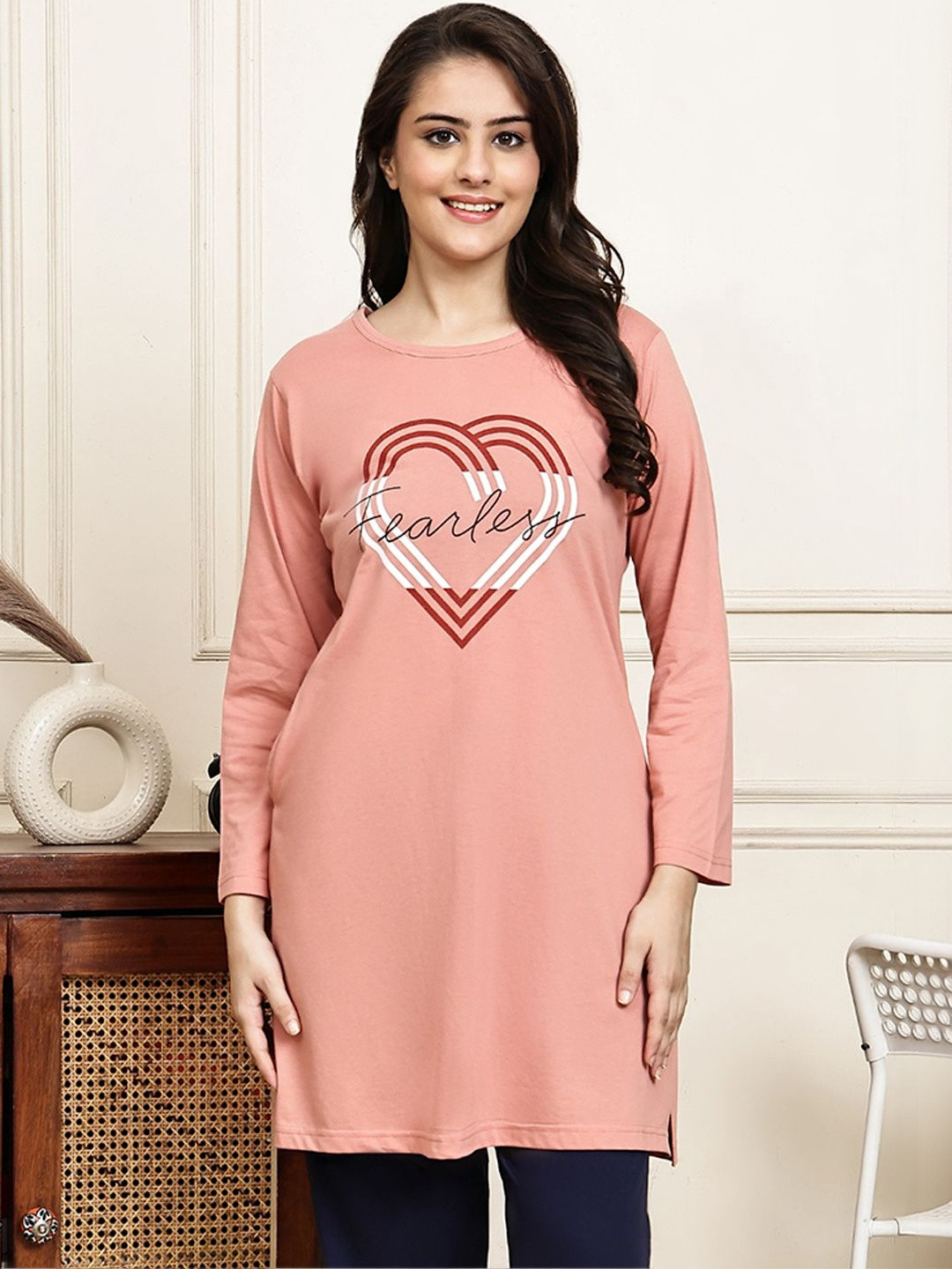 VANYA Women Typography Printed Regular Fit Pockets Longline T-shirt