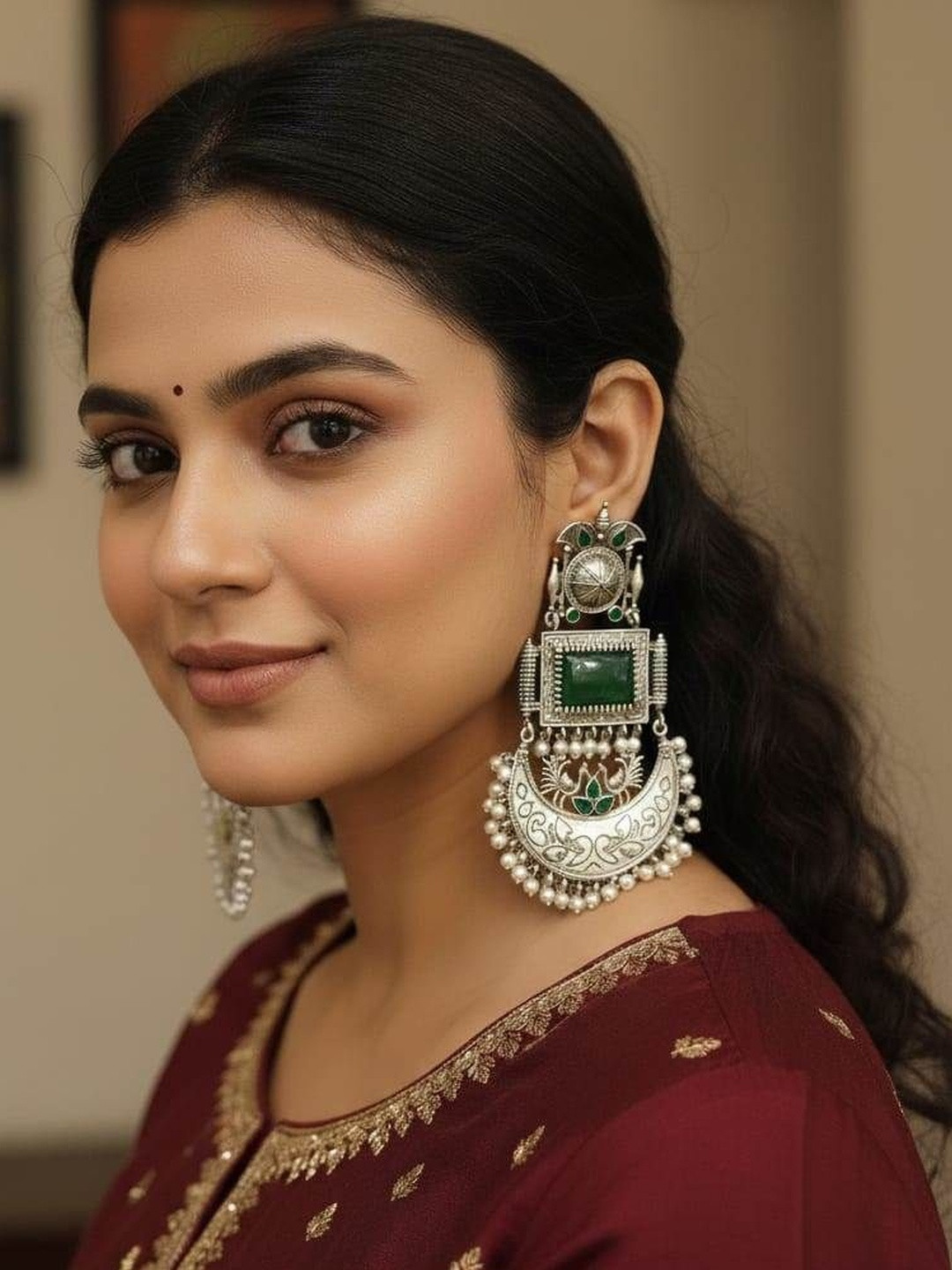 Jeweltos Silver-Plated Cats Eye Studded & Pearls Beaded Crescent Shaped Drop Earring